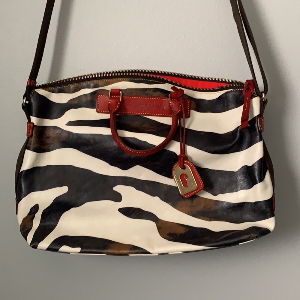 Dooney & Bourke Hand Bag